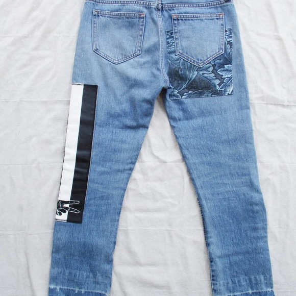 Marc Jacob jean’s solidarity stonewashed with stacked flowers - Picture 6 of 6